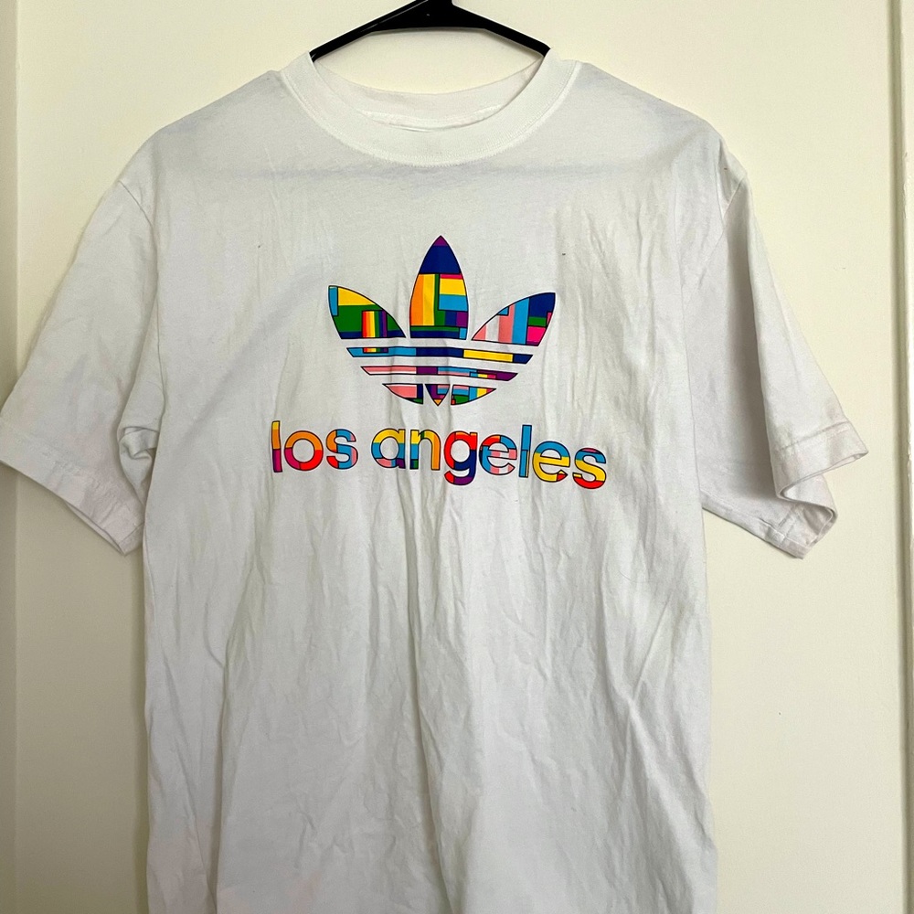 LOS ANGELES #PRIDE tee